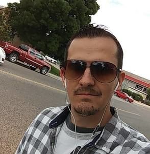 Meet your Posher, Kyle